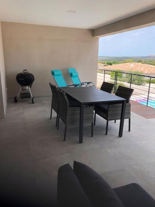 Villa Neuve Avec Piscine Bonifacio  Exteriér fotografie